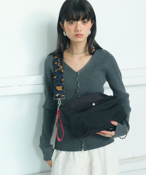 ELLEgirl（エルガール）の「撥水 2wayショルダーバッグ L（ショルダーバッグ・レディース・ブラック系その他/ブラック・FREE）」の8枚目の写真