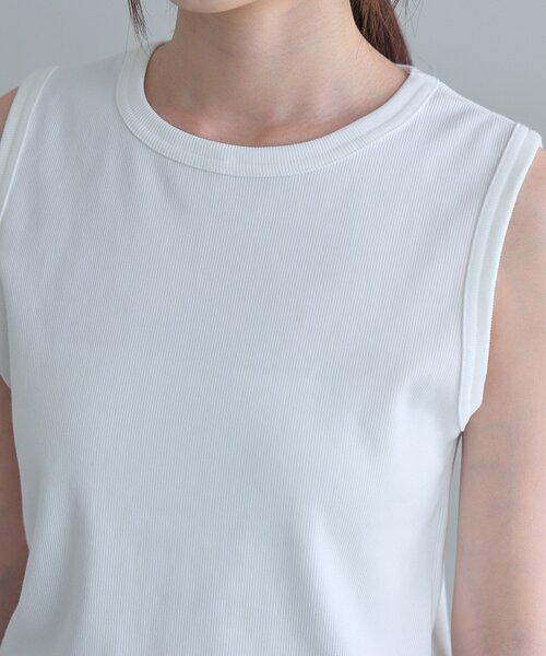 SHENERY（シーナリー）の「【5色展開】リブコンパクトノースリーブ（Tシャツ/カットソー・レディース・ホワイト/ブラック/レッド/ブラウン/ブルー系その他・FREE）」の14枚目の写真