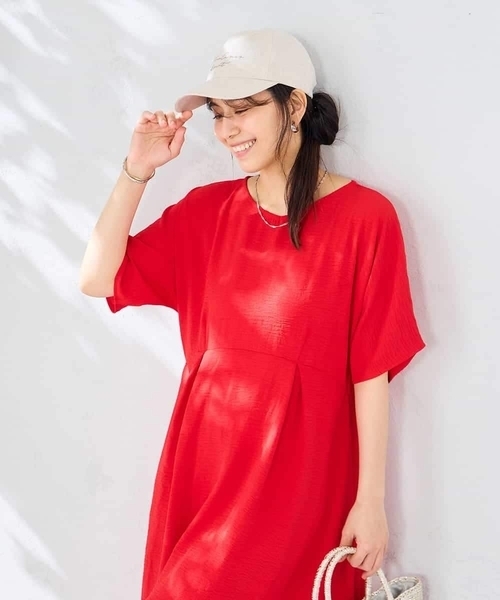 a.v.v(アーヴェヴェ)の「ウエストタックワンピース(ワンピース・レディース・レッド/ブラック/ブルー・38/40)」の19枚目の写真