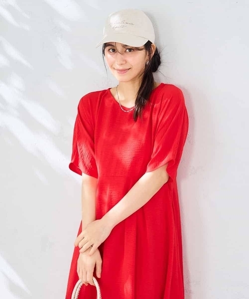 a.v.v(アーヴェヴェ)の「ウエストタックワンピース(ワンピース・レディース・レッド/ブラック/ブルー・38/40)」の20枚目の写真