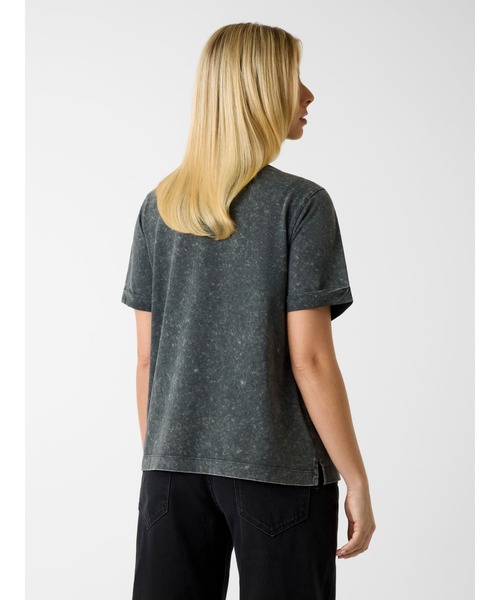 Guess(ゲス)の「QUIERO Amor Tee Tシャツ 半袖(Tシャツ/カットソー・レディース・スミクロ・LARGE/MEDIUM/SMALL/X-SMALL)」の2枚目の写真