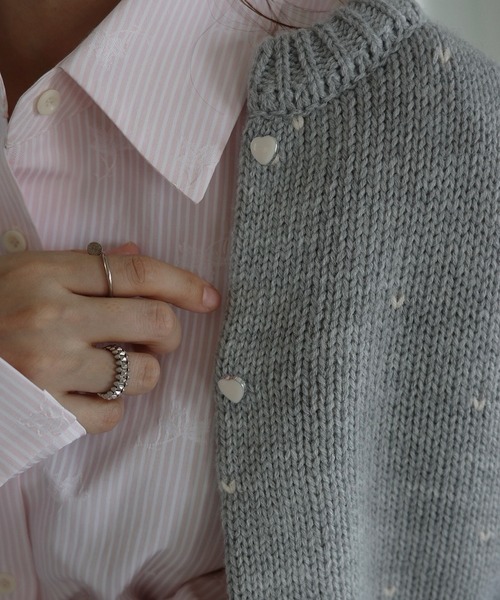 WILLFULLY(ウィルフリー)の「short heart dot jacquard reversible knit cardigan(ニット/セーター・レディース・タン/ホワイト系その他/レッド系その他/グレー×ピンク・FREE)」の15枚目の写真