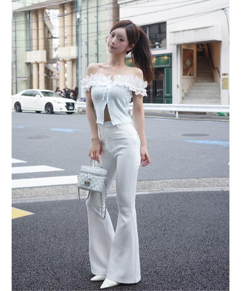 Darich(ダーリッチ)の「美シルエットカットフレアパンツ(その他パンツ・レディース・ブラック/ホワイト・XS/M/S)」の5枚目の写真