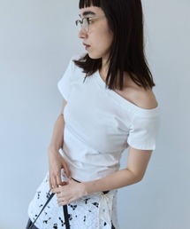 Asymmetry Boat Neck Tee