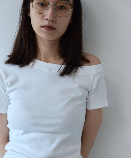 flaeu(フラユ)の「Asymmetry Boat Neck Tee(Tシャツ/カットソー・レディース・ホワイト/ピンク/ブラック×ホワイト/グレー/ブラック・FREE)」の19枚目の写真