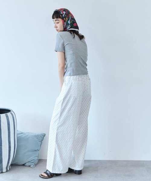 flaeu(フラユ)の「Asymmetry Boat Neck Tee(Tシャツ/カットソー・レディース・ホワイト/ピンク/ブラック×ホワイト/グレー/ブラック・FREE)」の9枚目の写真