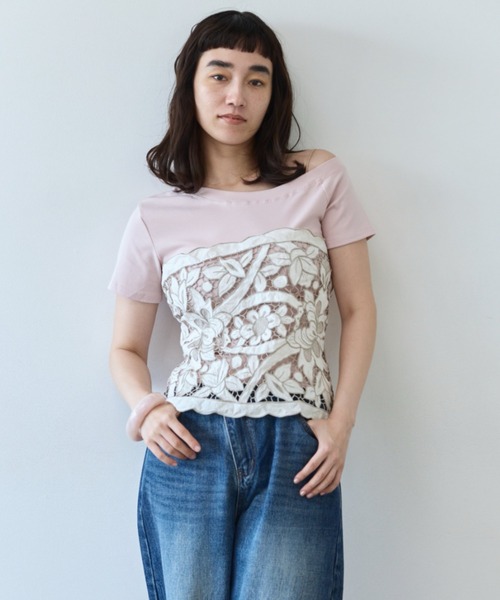 flaeu(フラユ)の「Asymmetry Boat Neck Tee(Tシャツ/カットソー・レディース・ホワイト/ピンク/ブラック×ホワイト/グレー/ブラック・FREE)」の11枚目の写真