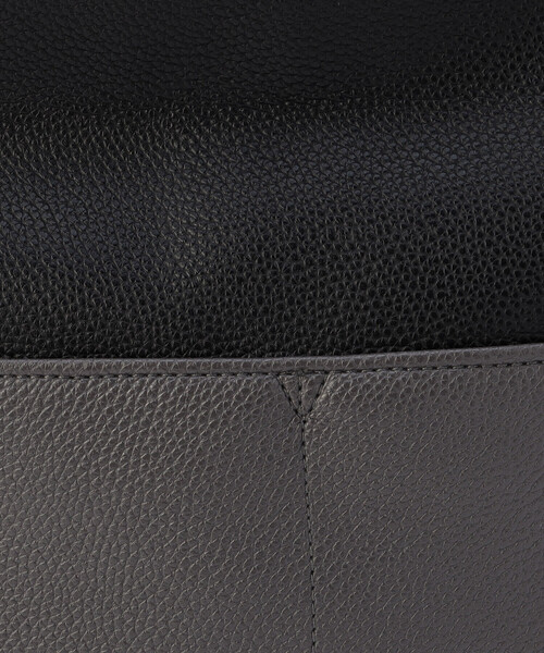 COMME CA ISM(コムサイズム)の「バイカラー ショルダーバッグ(ショルダーバッグ・メンズ・ブラック×グレー/ブラック×ブルー・FREE)」の21枚目の写真