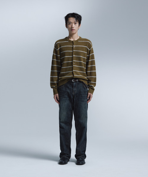 NONBLANK（ノンブランク）の「ウールブレンドクルーネックカーディガン_KHAKI（カーディガン/ボレロ・メンズ・カーキ・MEDIUM/LARGE/X-LARGE）」の10枚目の写真