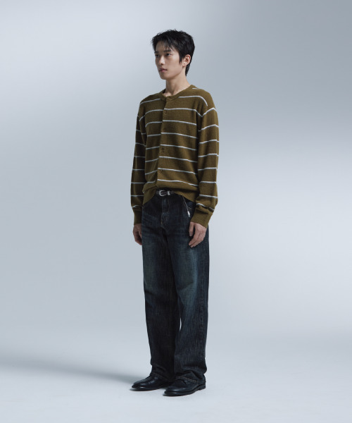 NONBLANK（ノンブランク）の「ウールブレンドクルーネックカーディガン_KHAKI（カーディガン/ボレロ・メンズ・カーキ・MEDIUM/LARGE/X-LARGE）」の12枚目の写真