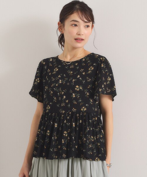 ITS'DEMO(イッツデモ)の「花柄シャーリングブラウス(シャツ/ブラウス・レディース・ホワイト系3/ブラック系/サックスブルー系・00)」の8枚目の写真