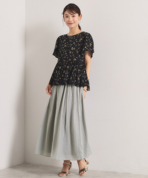 ITS'DEMO(イッツデモ)の「花柄シャーリングブラウス(シャツ/ブラウス・レディース・ホワイト系3/ブラック系/サックスブルー系・00)」の10枚目の写真