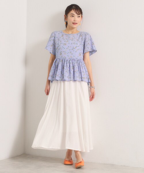 ITS'DEMO(イッツデモ)の「花柄シャーリングブラウス(シャツ/ブラウス・レディース・ホワイト系3/ブラック系/サックスブルー系・00)」の13枚目の写真