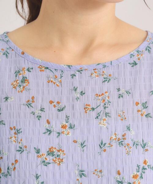 ITS'DEMO(イッツデモ)の「花柄シャーリングブラウス(シャツ/ブラウス・レディース・ホワイト系3/ブラック系/サックスブルー系・00)」の19枚目の写真