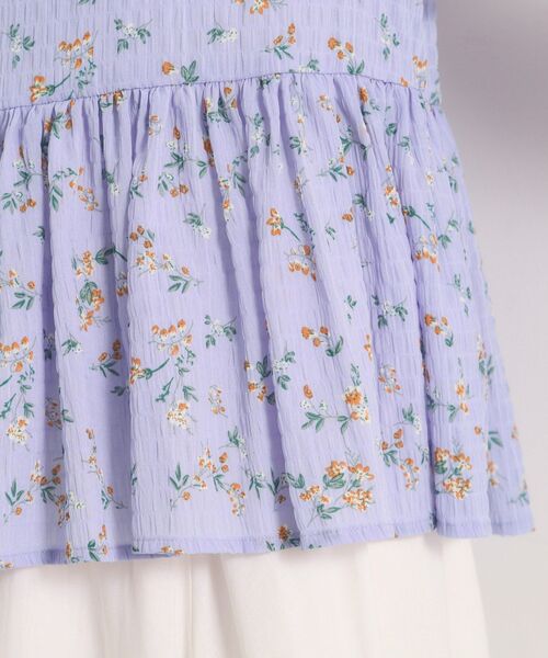 ITS'DEMO(イッツデモ)の「花柄シャーリングブラウス(シャツ/ブラウス・レディース・ホワイト系3/ブラック系/サックスブルー系・00)」の22枚目の写真