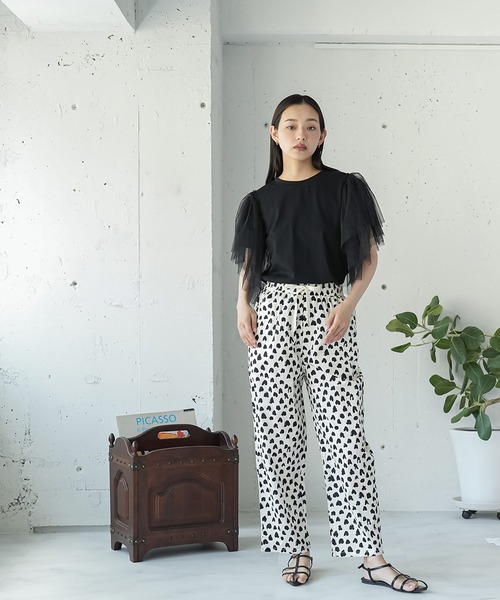 mili an deni(ミリアンデニ)の「袖ティアードチュールTシャツ(Tシャツ/カットソー・レディース・オフホワイト/ブラック・M)」の6枚目の写真