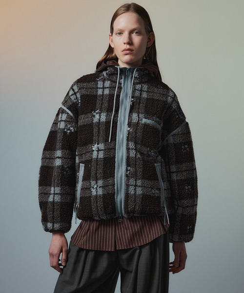 MAISON SPECIAL(メゾンスペシャル)の「【2026Autumn PRE-ORDER】Flower Embroidery Boa Blouson/フラワーエンブロイダリーボアブルゾン(ブルゾン・レディース・ブラウン・FREE)」の1枚目の写真