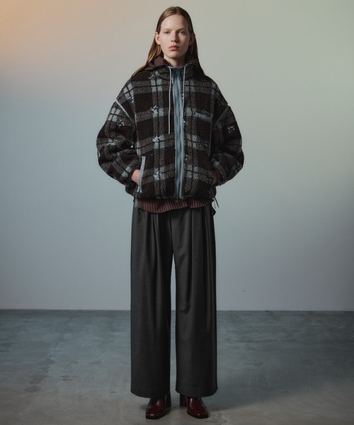 MAISON SPECIAL(メゾンスペシャル)の「【2026Autumn PRE-ORDER】Flower Embroidery Boa Blouson/フラワーエンブロイダリーボアブルゾン(ブルゾン・レディース・ブラウン・FREE)」の2枚目の写真
