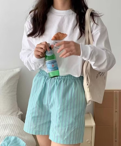 AsheKsha(アシクシャ)の「縦ストライプのゴム入りカジュアルショーツ(その他パンツ・レディース・ブルー/グリーン/パープル・F)」の8枚目の写真