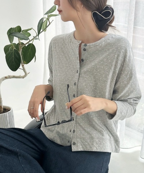 Eclat one(エクラワン)の「【コットン100%/お肌に優しい】ふんわり赤ちゃんタッチ長袖ガーゼカーディガン(カーディガン/ボレロ・レディース・レッド/ブラック/グレー×ホワイト/ブラック×ホワイト・FREE)」の4枚目の写真