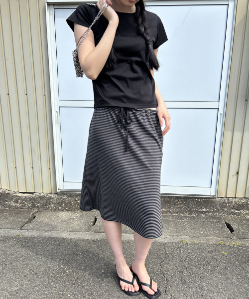 STEP AROUND(ステップアラウンド)の「Soft Jersey Midi Skirt_BLACK(スカート・レディース・その他・FREE)」の1枚目の写真