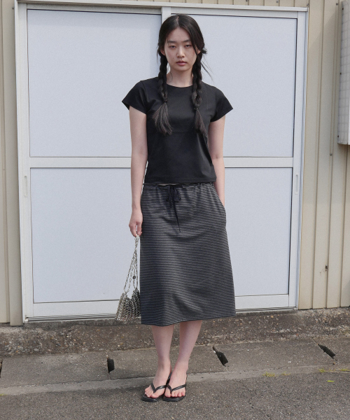 STEP AROUND(ステップアラウンド)の「Soft Jersey Midi Skirt_BLACK(スカート・レディース・その他・FREE)」の2枚目の写真