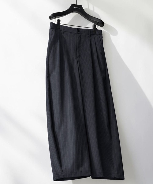 UNITED TOKYO(ユナイテッドトウキョウ)の「【限定先行予約】AIR WOOL ストライプバレルスラックス |夏服/通気性/防臭/速乾/防シワ(スラックス・メンズ・ダークネイビー/グレー・1/2/3)」の2枚目の写真