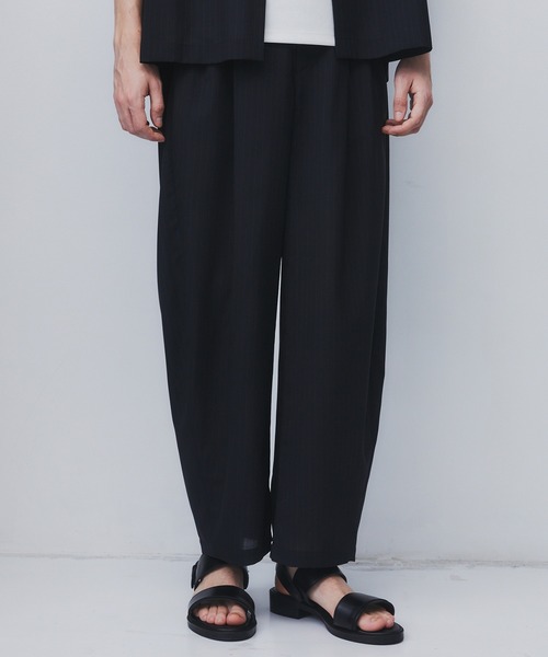 UNITED TOKYO(ユナイテッドトウキョウ)の「【限定先行予約】AIR WOOL ストライプバレルスラックス |夏服/通気性/防臭/速乾/防シワ(スラックス・メンズ・ダークネイビー/グレー・1/2/3)」の20枚目の写真