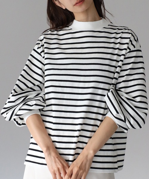 Fizz（フィズ）の「モックネック　ボリュームスリーブロンT（Tシャツ/カットソー・レディース・ホワイト/ブラック/ホワイト×ブラック・M）」の2枚目の写真