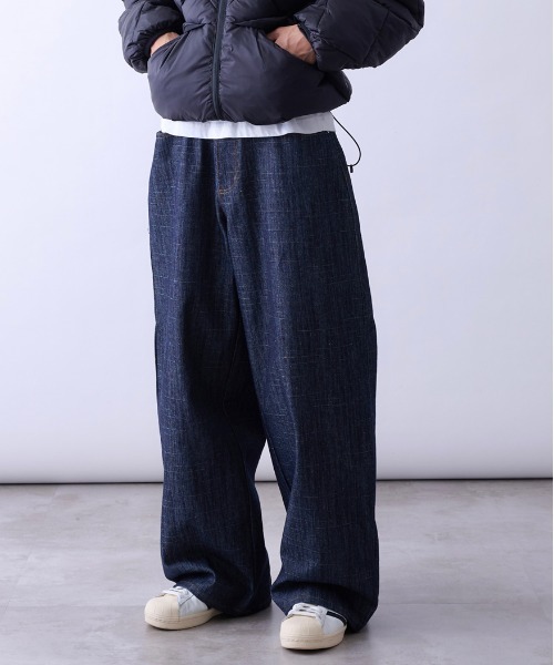 Perushu(ペルーシュ)の「WIDE SLUB TAPERED DENIM PANTS/ワイド スラブ テーパード デニム パンツ(その他パンツ・メンズ・インディゴブルー/ライトインディゴブルー・MEDIUM/LARGE/SMALL)」の6枚目の写真