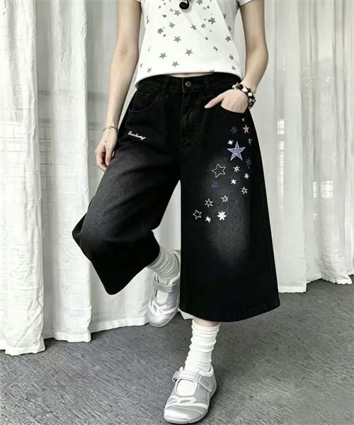 Dream garden（ドリームガーデン）の「星と花刺繍7分丈デニムパンツ（デニムパンツ・レディース・ブラック・XL/L/M/S）」の8枚目の写真