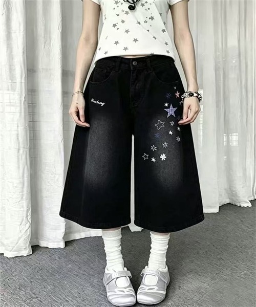 Dream garden（ドリームガーデン）の「星と花刺繍7分丈デニムパンツ（デニムパンツ・レディース・ブラック・XL/L/M/S）」の6枚目の写真