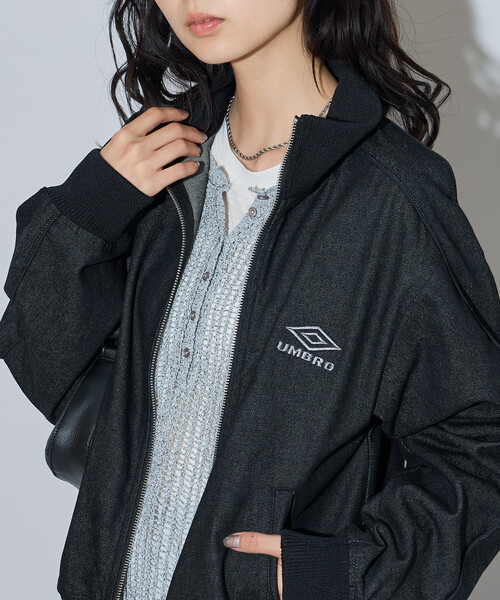 FREAK'S STORE（フリークスストア）の「UMBRO × FREAK'S STORE/アンブロ 別注 DENIM Track Jacket 10oz/デニム トラックジャケット（その他アウター・レディース・ネイビー/ブラック・ﾌﾘ-）」の2枚目の写真