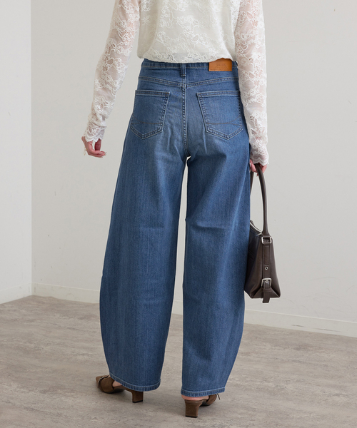 U by SPICK&SPAN(ユーバイスピックアンドスパン)の「《 追加 / 新色 》SOMETHING / サムシング HANA CURVE TAPERED(デニムパンツ・レディース・ブラック/ブルー・SMALL/MEDIUM/LARGE)」の10枚目の写真