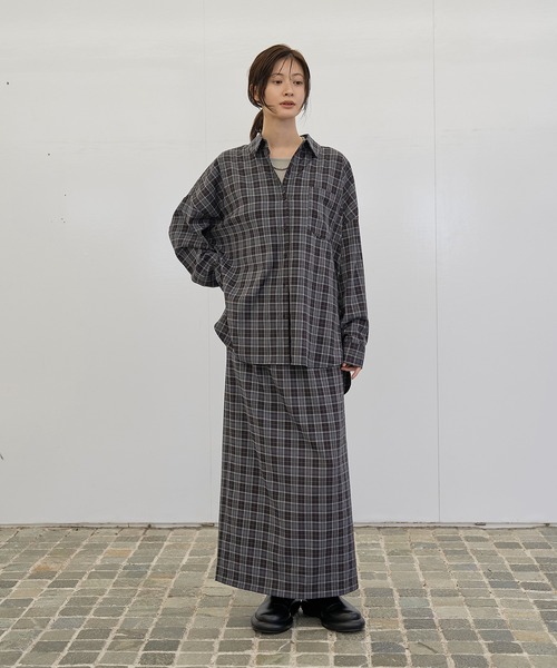 model：H166 着用サイズ：F