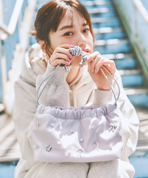 Casselini(キャセリーニ)の「【Casselini】COLORME別注チャーム付き4WAYショルダーバッグ(野崎智子着用)(ショルダーバッグ・レディース・ピンク・FREE)」の2枚目の写真