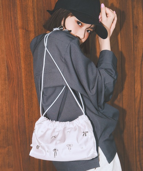 Casselini(キャセリーニ)の「【Casselini】COLORME別注チャーム付き4WAYショルダーバッグ(野崎智子着用)(ショルダーバッグ・レディース・ピンク・FREE)」の6枚目の写真