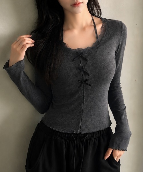 Achic(アシック)の「デコルテ映えレース付きリボントップス(Tシャツ/カットソー・レディース・ダークグレー・M)」の6枚目の写真