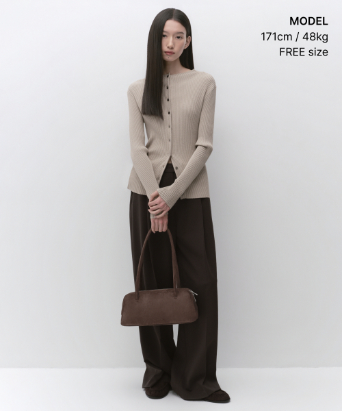 MUSINSA STANDARD WOMAN（ムシンサスタンダードウーマン）の「ウィメンズ シンセティックスウェード ダックスフント ショルダーバッグ [ダークブラウン]（ショルダーバッグ・レディース・その他・F）」の2枚目の写真