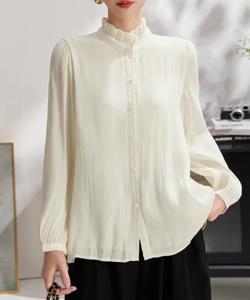 ONEP STAR(ワンピスター)の「スタンドフリルネック長袖ブラウス(シャツ/ブラウス・レディース・ベージュ・X-LARGE/LARGE/MEDIUM)」の2枚目の写真