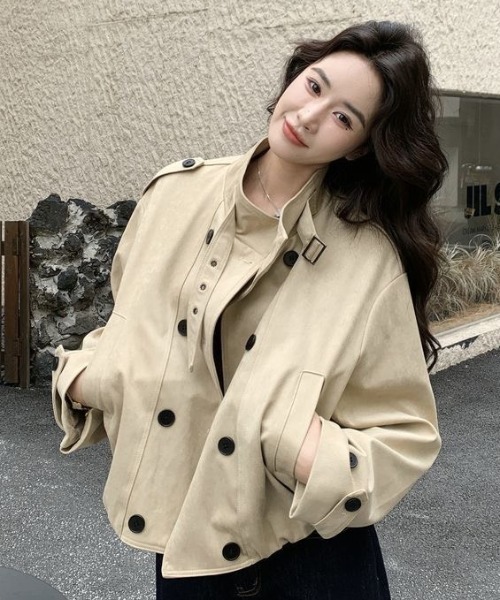 AVYL(アヴィル)の「スタンドカラー トレンチショートブルゾン(ブルゾン・レディース・ブラック/ベージュ・M)」の15枚目の写真