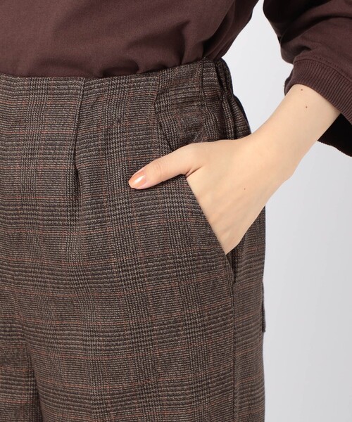 Grand PARK(グランドパーク)の「ロールヘムグレンチェックパンツ(その他パンツ・レディース・ブラウン/チャコールグレー・FREE)」の8枚目の写真