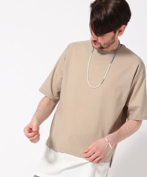 HARE（ハレ）の「【トロピカル素材】スリットプルオーバー(HARE)（Tシャツ/カットソー・メンズ・ブラック/ベージュ/グレー/ブルー・MEDIUM/SMALL/LARGE）」の3枚目の写真