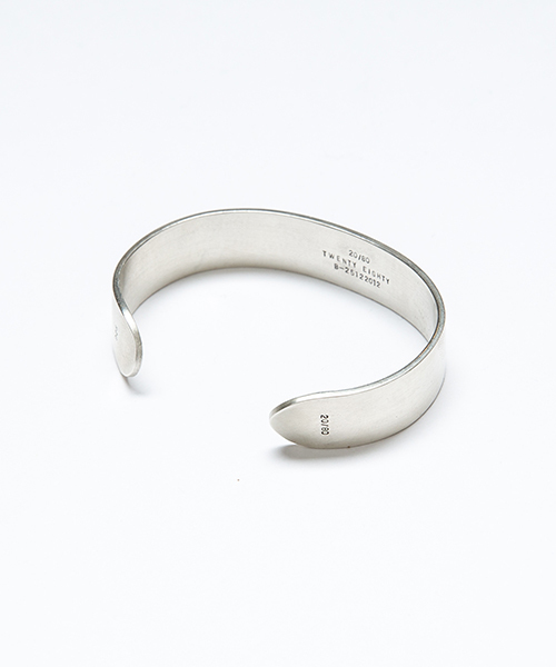 20/80（テゥエンティーエイティー）の「【20/80】トゥエンティーエイティー/ STERLING SILVER ID BANGLE 13mm width（ブレスレット・メンズ・シルバー・2/1）」の2枚目の写真