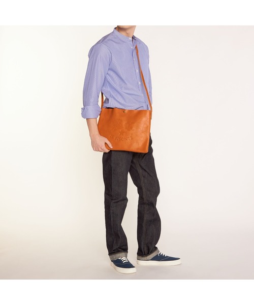 IL BISONTE(イルビゾンテ)の「IL BISONTE/ ORIGINAL LEATHER / クロスボディバッグ(ショルダーバッグ・レディース・グレー/ナチュラル/ライトブラウン/ブラック/オリーブ/オレンジ/ダークブラウン/レッド/グリーン/レンガ/ネイビー/ホワイト・FREE)」の13枚目の写真