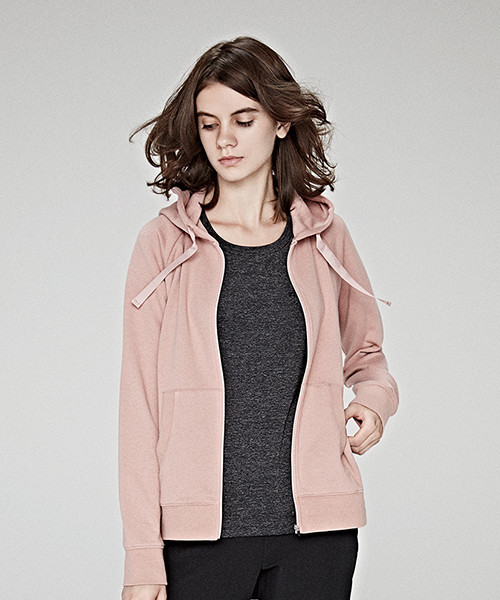 IGNIO（イグニオ）の「ソフトな着心地 裏毛スウェットパーカー（パーカー・レディース・ネイビー/トップグレー/ピンク/ブラック・M/L/LL/S）」の4枚目の写真