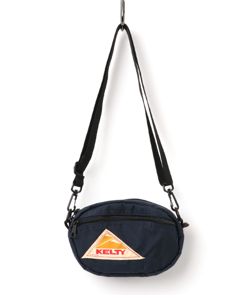 KELTY（ケルティ）の「【KELTY/ケルティ】ナイロンポーチ　オーバルショルダーバッグS / OVAL SHOULDER S（ショルダーバッグ・メンズ・オリーブ/タン/サンドベージュ/グレー/オリーブドラブ/レッド/ネイビー/ブラウン系その他/ブラック/マスタード/ブルー/ダークグレー/ピンク/パープル/グリーン・FREE）」の11枚目の写真