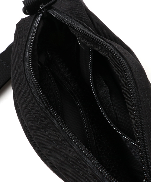 KELTY（ケルティ）の「【KELTY/ケルティ】ナイロンポーチ　オーバルショルダーバッグS / OVAL SHOULDER S（ショルダーバッグ・メンズ・オリーブ/タン/サンドベージュ/グレー/オリーブドラブ/レッド/ネイビー/ブラウン系その他/ブラック/マスタード/ブルー/ダークグレー/ピンク/パープル/グリーン・FREE）」の19枚目の写真