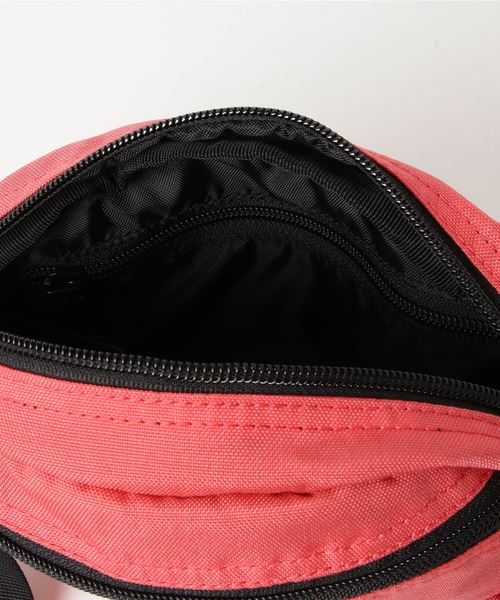 KELTY（ケルティ）の「【KELTY/ケルティ】ナイロンポーチ　オーバルショルダーバッグS / OVAL SHOULDER S（ショルダーバッグ・メンズ・オリーブ/タン/サンドベージュ/グレー/オリーブドラブ/レッド/ネイビー/ブラウン系その他/ブラック/マスタード/ブルー/ダークグレー/ピンク/パープル/グリーン・FREE）」の21枚目の写真