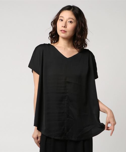 INTERPLANET(インタープラネット)の「異素材3WAYトップス(Tシャツ/カットソー・レディース・ブラック/オフホワイト/カーキ・FREE)」の3枚目の写真